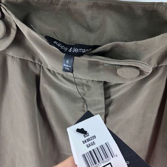 NWT‎ Supply & Demand Olive Green Shorts - Picture 2 of 4